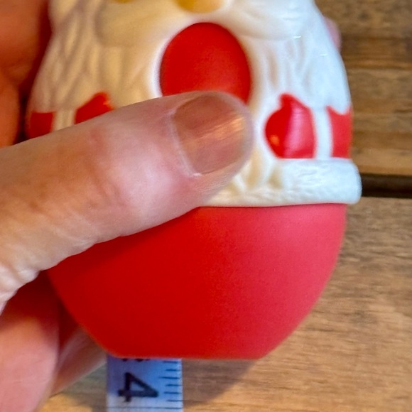 🎅Skittles Santa Candy Dispenser Christmas Ornament🎅 - Picture 6 of 7